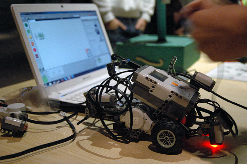Extraescolares de robótica y programación: aprender jugando