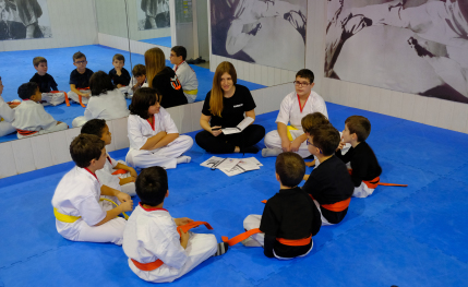 Escuela de artes marciales infantiles