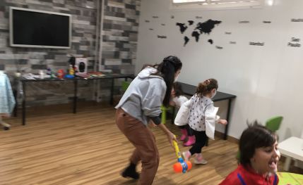 Academia de idiomas, apoyo, arte