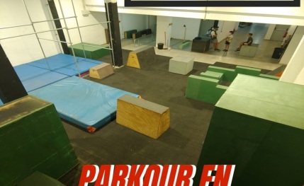 Parkour y acrobacia para niños y jóvenes