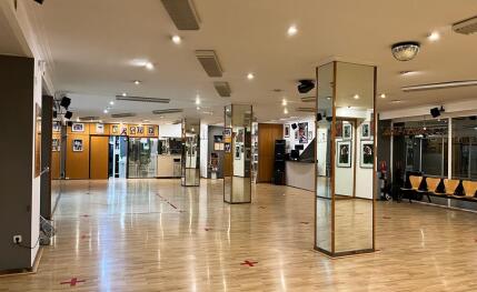Academia de baile y centro de fitness