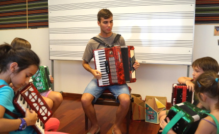 Academia de música y baile