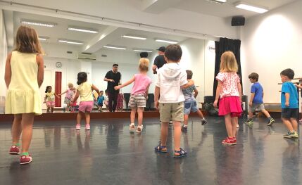 Academia de música y baile
