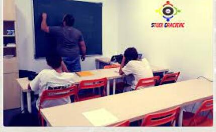 Academia de refuerzo escolar y repaso