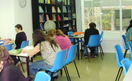Academia de idiomas y refuerzo para niños y jóvenes