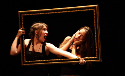 Academia de teatro, cine y televisión