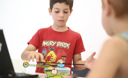 Academia de robótica educativa y tecnología