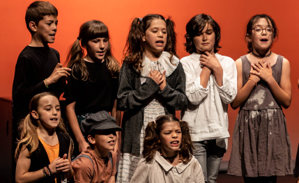 Academia de teatro para niños y jóvenes 
