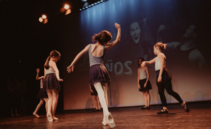 Escuela de danza y teatro