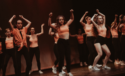 Escuela de danza y teatro