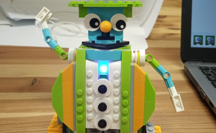 Academia de robótica educativa y programación
