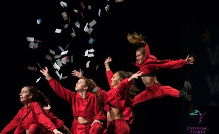 Academia de baile, música y artes escénicas