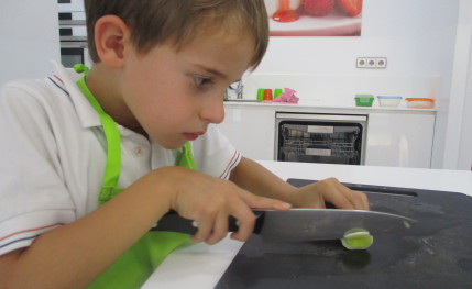 Escuela de cocina para niños y adultos