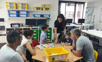 Academia de programación y robótica educativa