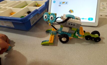 Academia de robótica y ciencia para niños
